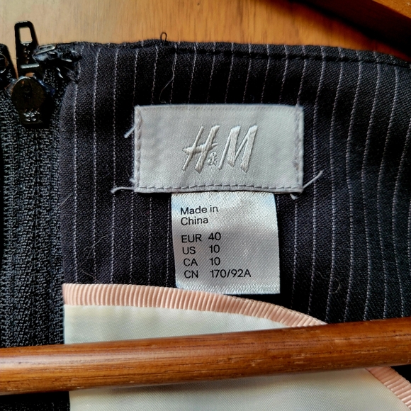 H&M Black with White Pinstripes Office Professional Dress - Picture 4 of 5
